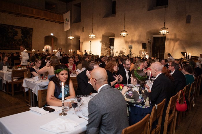 Dinner guests at the doctoral award banquet in Rikssalen at Uppsala slott. 