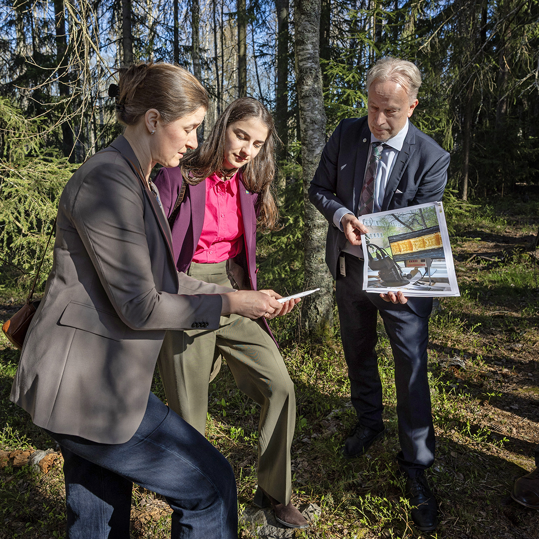 Klimat och miljöminister Romina Pourmokhtari