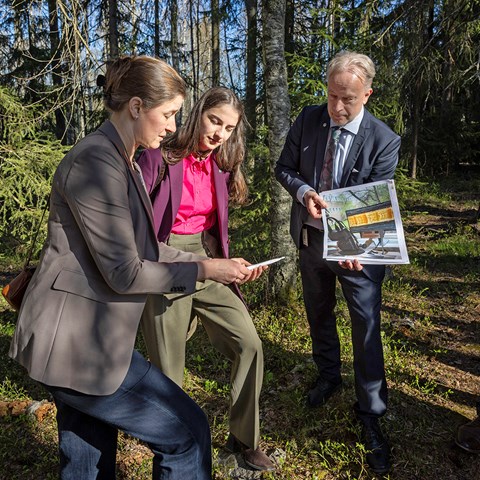 Klimat och miljöminister Romina Pourmokhtari