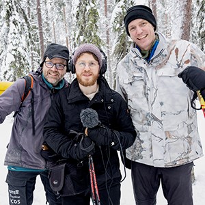 Hjalmar Laudon, Daniel Stjärna och Björn Ferry under en poddinspelning .Foto: Henrik Karmehag