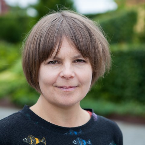Porträttfoto av Elin Röös.