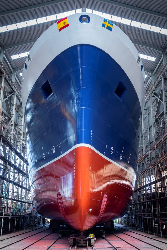 Research vessel Svea in the construction hall before the launching