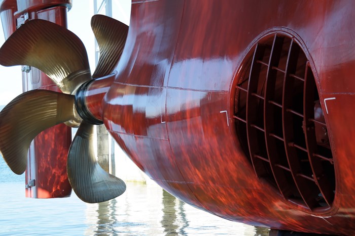 Research vessel Svea's propeller and the grid in front of one of the side thrusters