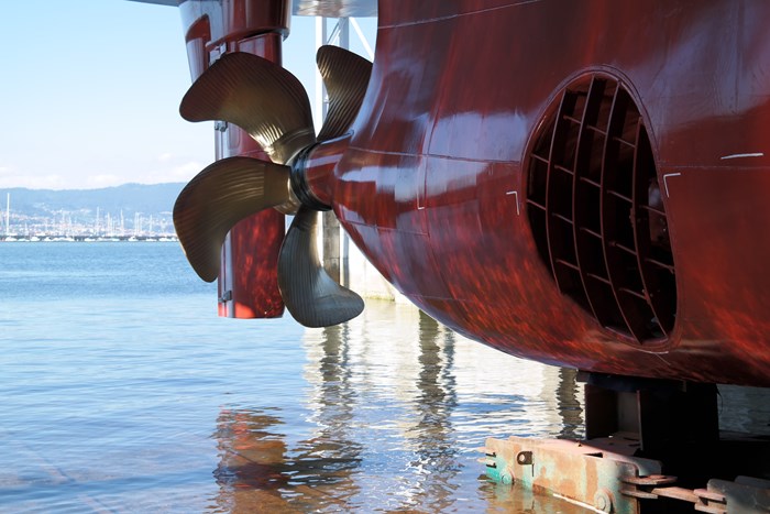 Research vessel Svea's propeller and the grid in front of one of the side thrusters