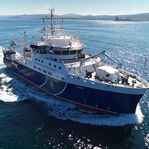 Research vessel Svea on her way over the ocean