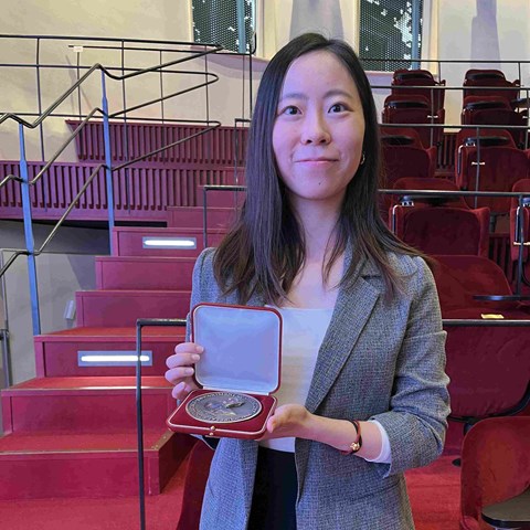 Yan Xue