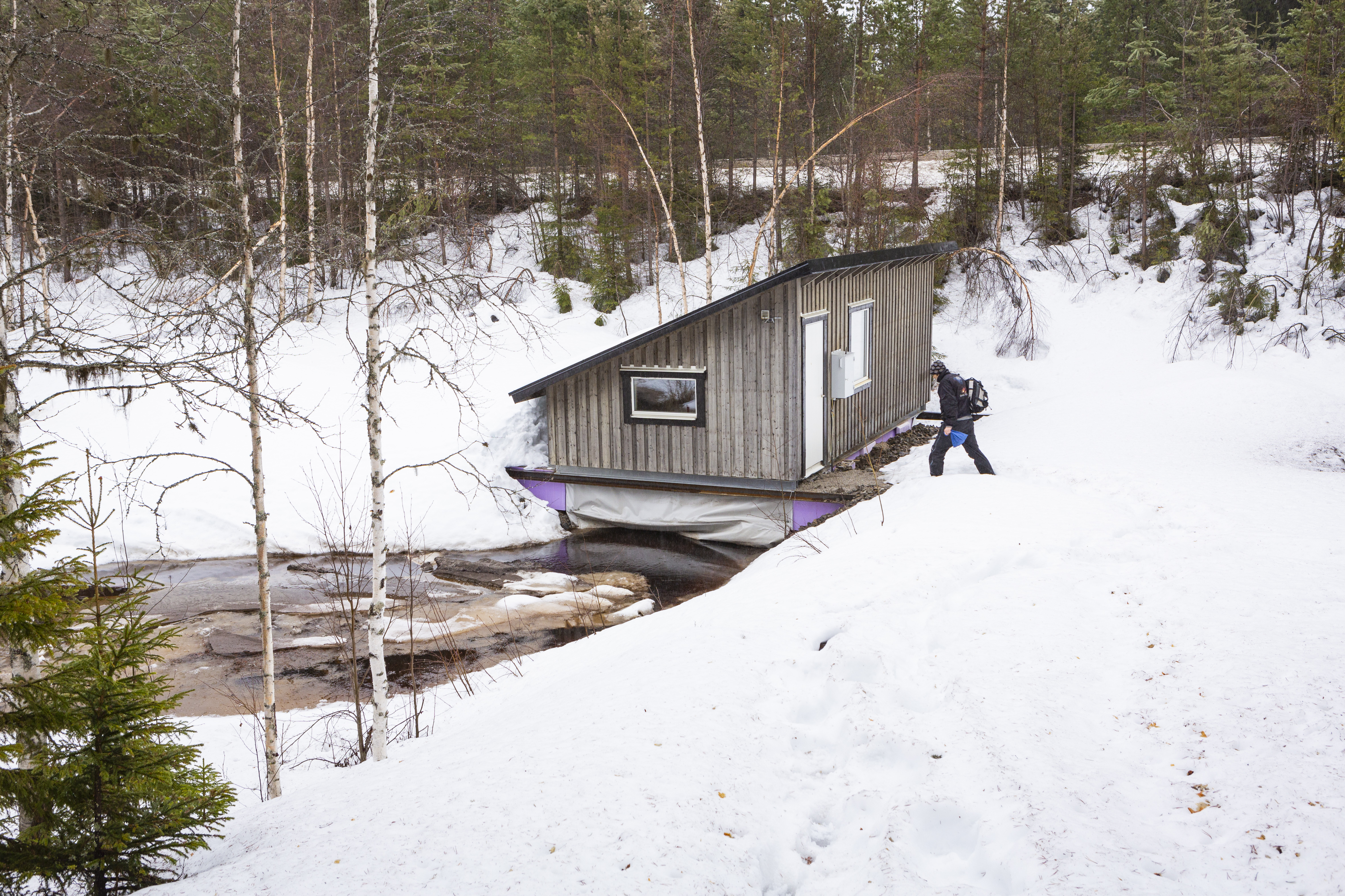Pumphus i Krycklan under vårvintern