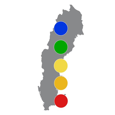 Sverigekarta med stora färgade prickar framför. Collage