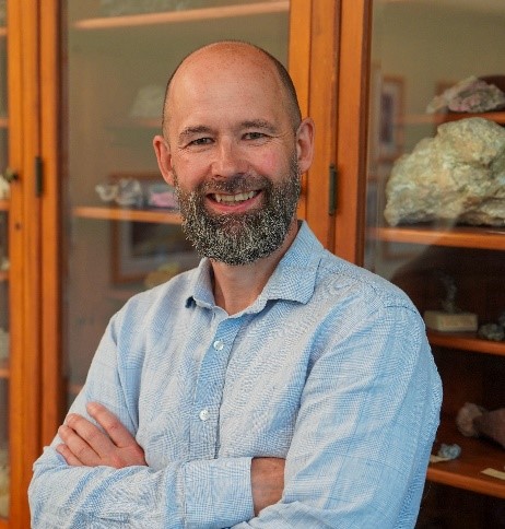 A portrait photo of Stuart Gandy