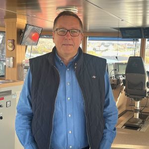 porträttbild på man i halvfigur 