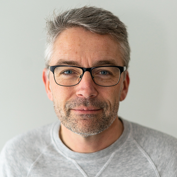 Porträttbild på Tomas Brodin. 