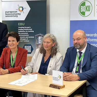 Eva Schulev-Steindl, BOKU. Maria Knutson Wedel, SLU,  Michał Jerzy Zasada, SGGW