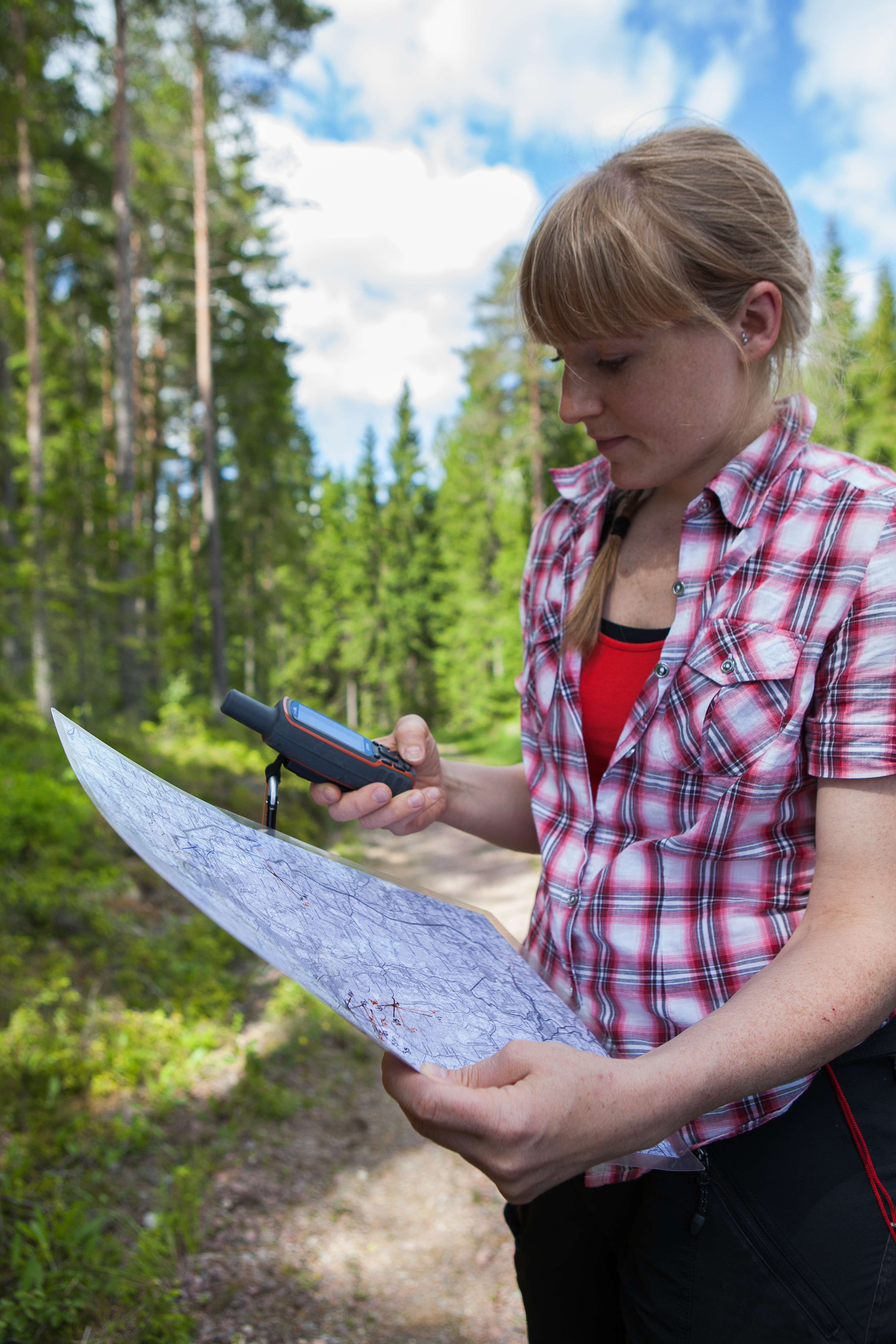  Madeleine Christensson, forskarassistent på institutionen för ekologi vid Grimsö forskningsstation,